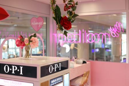 Lagardere Travel Retail - Nail Bar Pop-up at Geneva Airport